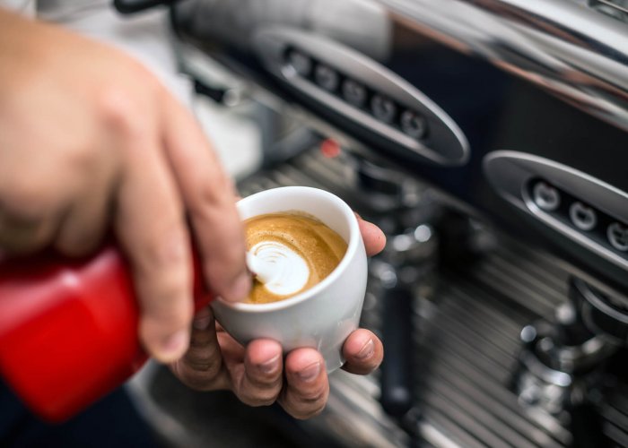how to serve a caffè macchiato